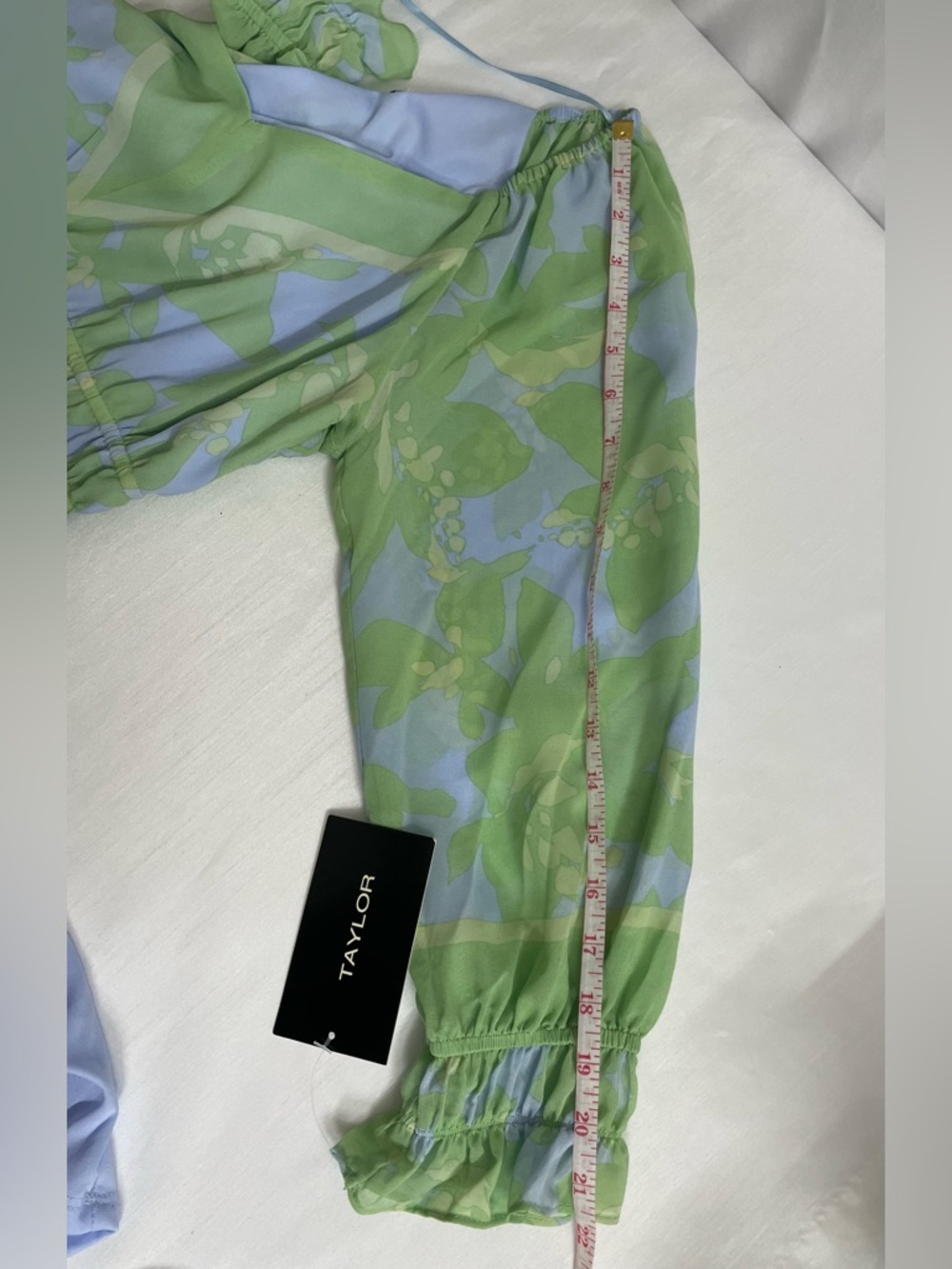 Taylor Chiffon Pastel Mint & Lilac Floral V-Neck Maxi Dress Long Sleeve Size 4 - Picture 13 of 14